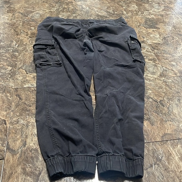 Mountain Ridge Jogger - Picture 4 of 6